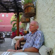 We ended up in an Italian restaurant, and the pasta was really good. Zkončili jsme v Mexiku v italské restauraci, a překvapivě jsme měli dobrou večeři. : Baja2011